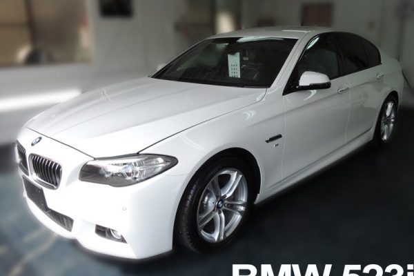 BMW 523i